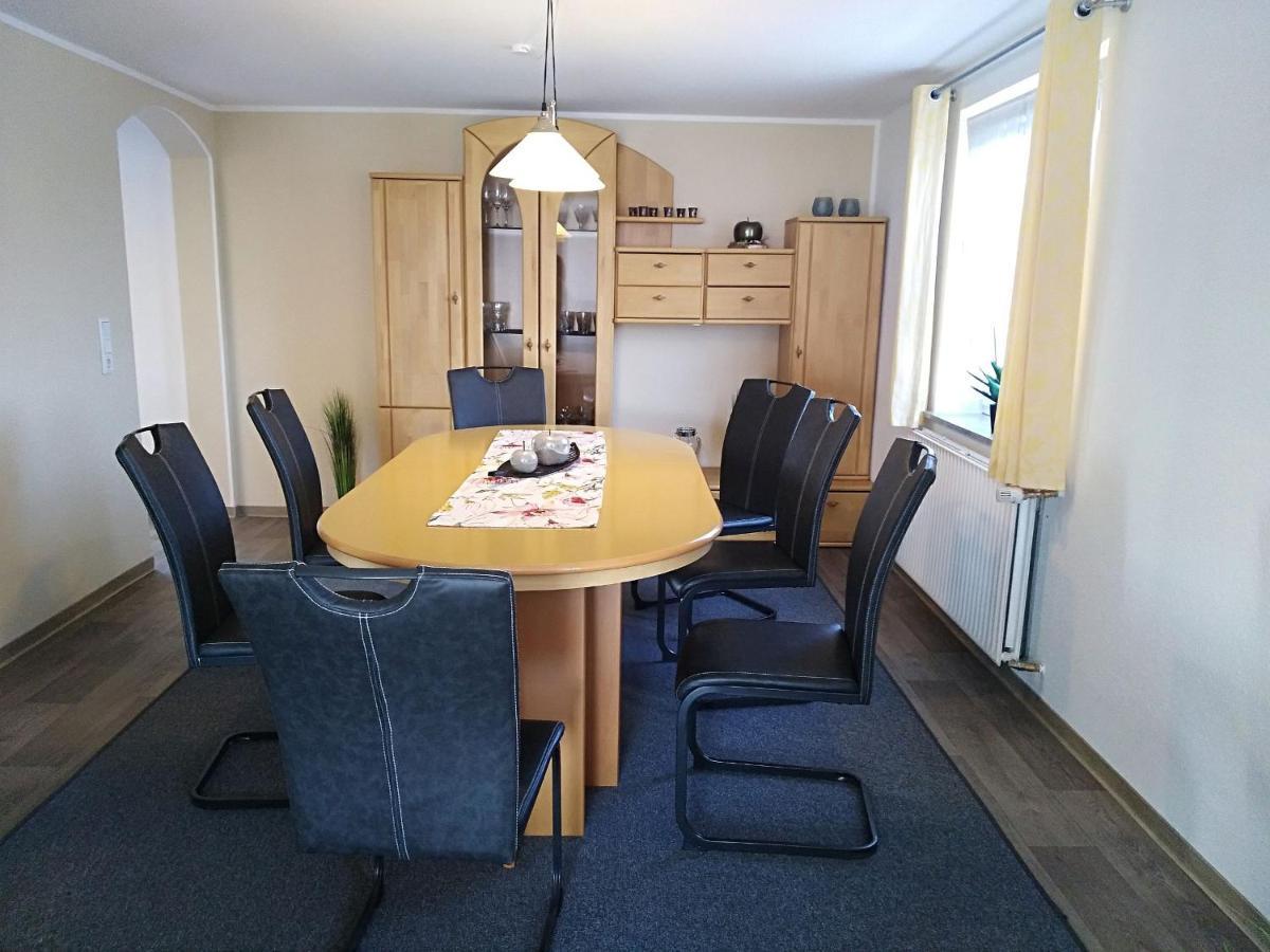 Ferienwohnung Zum Tannenwirt メーデバッハ エクステリア 写真