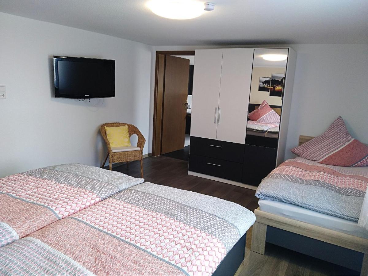 Ferienwohnung Zum Tannenwirt メーデバッハ エクステリア 写真