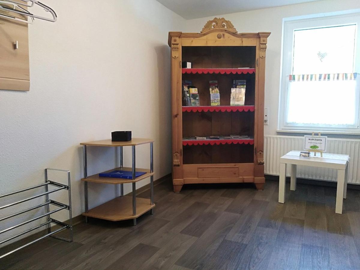 Ferienwohnung Zum Tannenwirt メーデバッハ エクステリア 写真